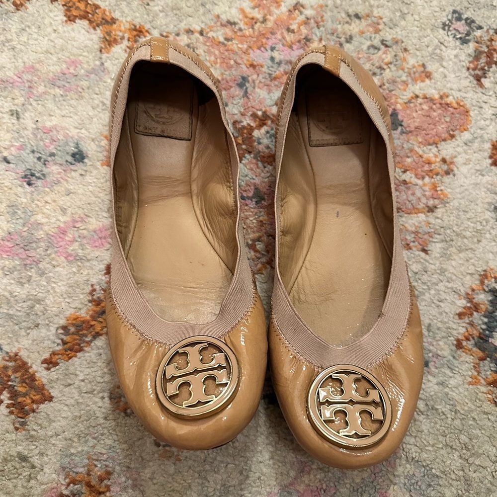 Tory Burch Tan Leather Flats with Logo Medallion